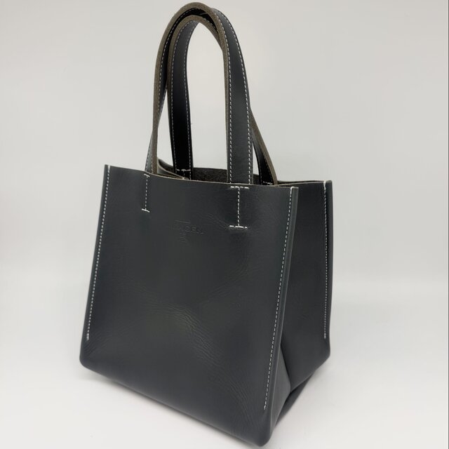 レザースクエアトートバッグ（ハンドメイド／ボックス型／マチ広め