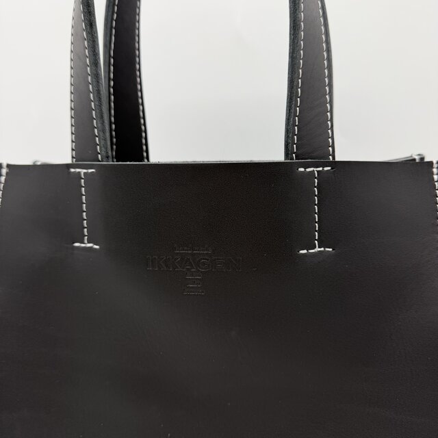 レザースクエアトートバッグ（ハンドメイド／ボックス型／マチ広め