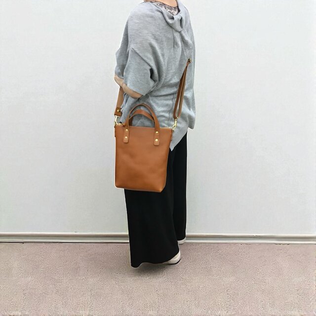 レザー2way縦長ショルダーバッグ（ハンドメイド／2WAY／ファスナー付