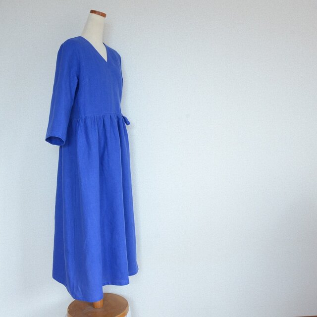 海色のカシュクールワンピース リネン100％ ロイヤルブルー | iichi
