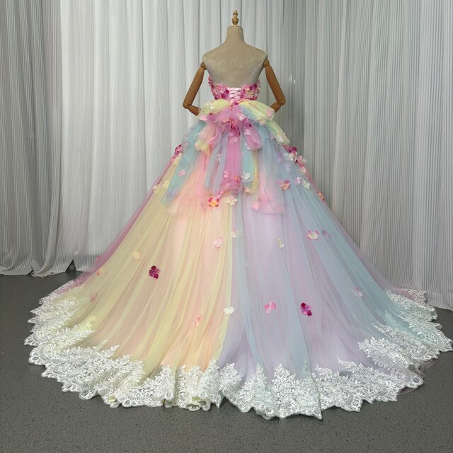 花が散りばめられた綺麗なドレス☆ Kiyoko Hata | kiyokohata×marry お空ドレス #marry花嫁#marry
