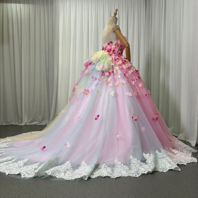 花が散りばめられた綺麗なドレス☆ NEW】新作KIYOKOHATAドレス入荷いたしました | 福岡ウェディング