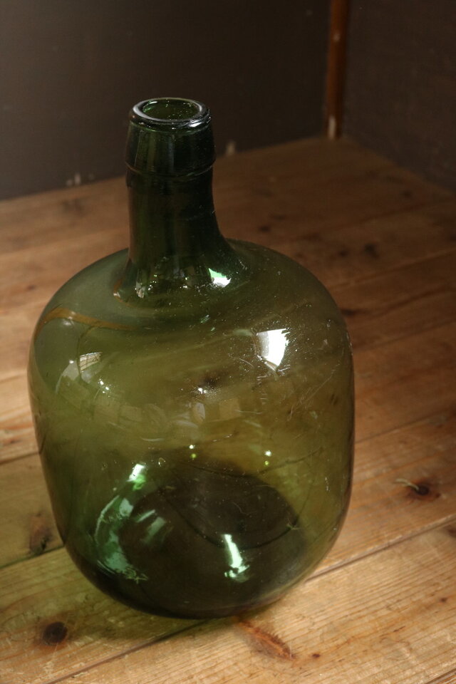 №054 デミジョンボトル ミニボトル ガラス瓶 グリーンガラス 気泡入り