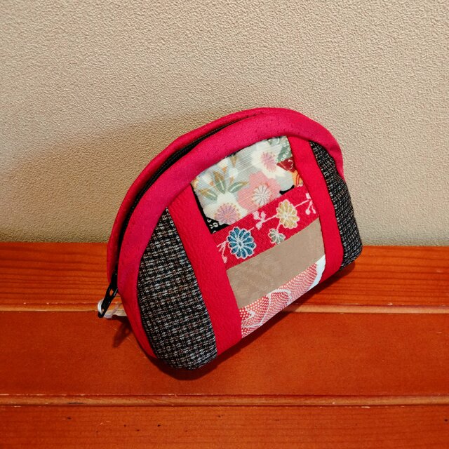 着物　パッチワーク楕円型ポーチ（中）