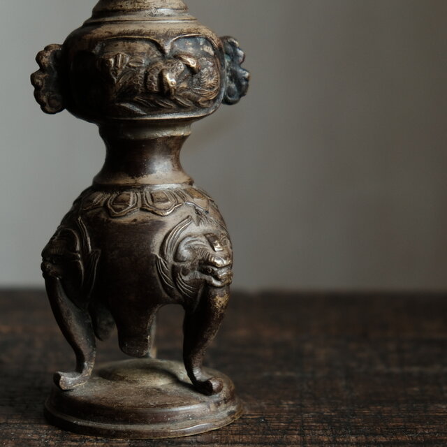 アンティーク　うずくまる男の像　彫刻作品　古道具　オブジェ　人物　ビンテージ アンティーク うずくまる男の像 彫刻作品 古道具 オブジェ 人物