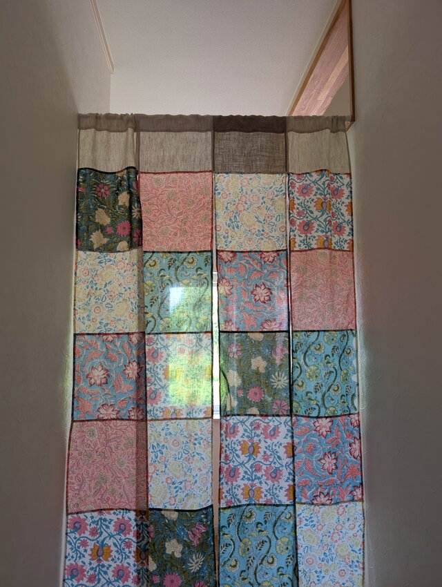 ♥️風に揺らめく♥️夏の4連のれん♡Cタイプ♥️ハンドブロック