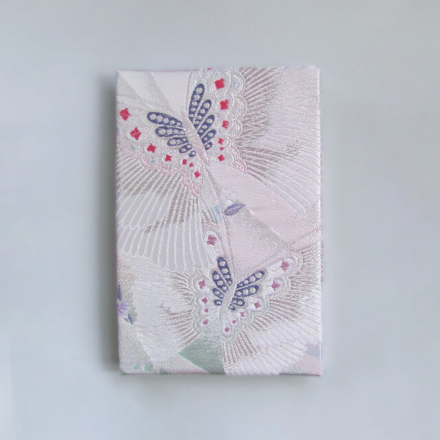 まゆにゃん　ハート型御朱印帳×3点　※12日必着 御朱印帳 数量限定 刺繍御朱印帳 兎(桜) – みおつくし横丁