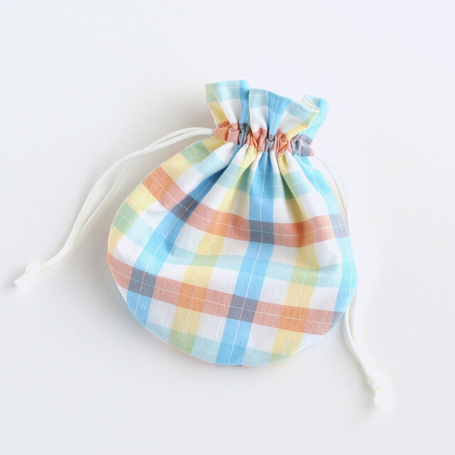 ぽってりかわいい巾着ポーチ　チェック