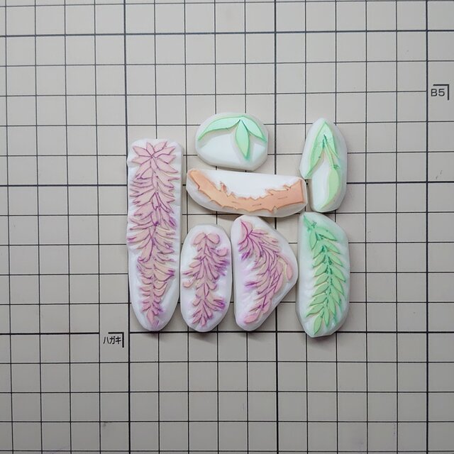 消しゴムはんこ「藤の花②」7個 | iichi 日々の暮らしを心地よくする