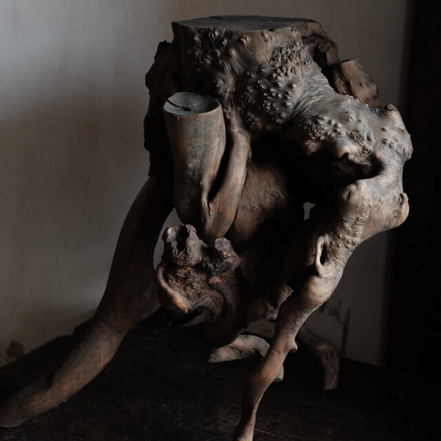 素敵な形状◇根木 インテリアオブジェ 花台 自然 芸術的 大きい