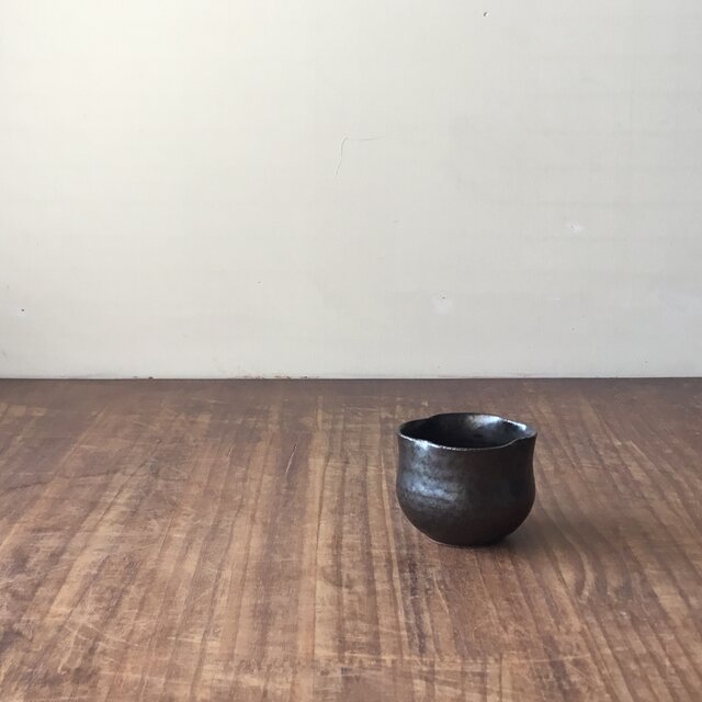 つぼみ豆鉢 黒色