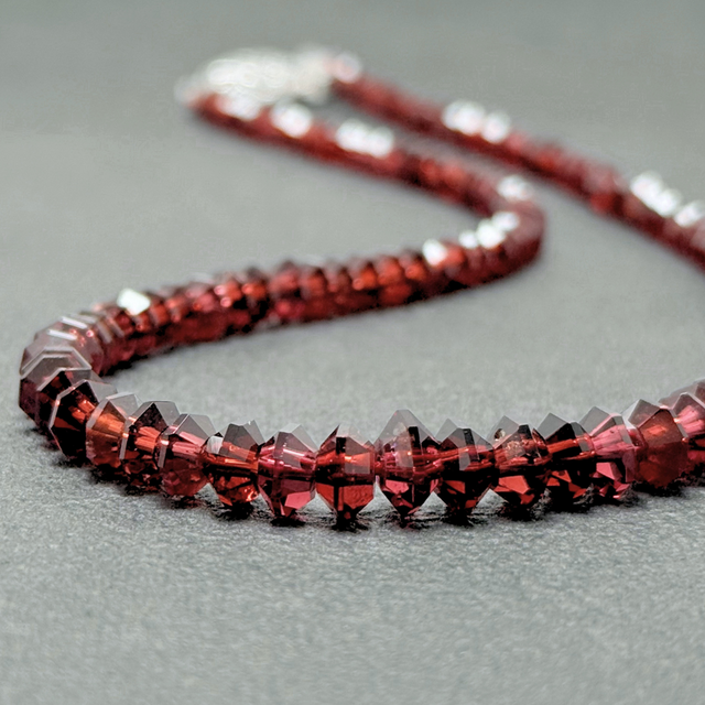 ラス1 4~7mm sv925 PAT ガーネット/柘榴石  シルバー 天然石ネックレス - 一連 竹赤