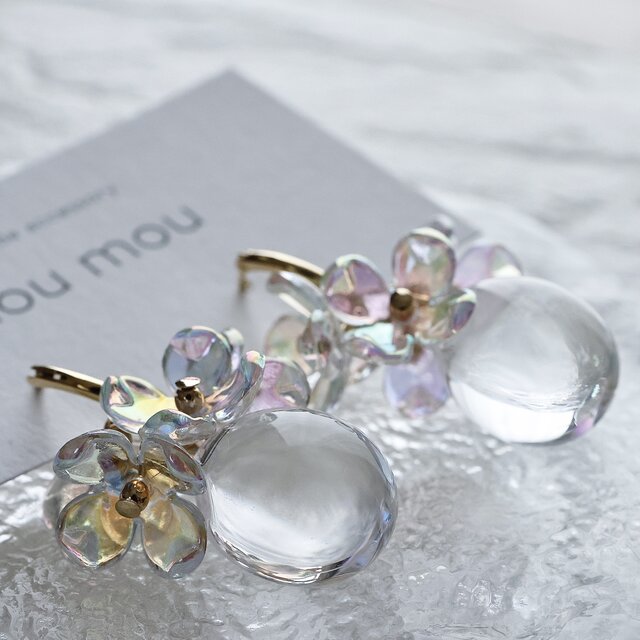 うるうる ちゅるん オーロラしずく 【 ﾋﾟｱｽ / ｲﾔﾘﾝｸﾞ】 | iichi 日々の