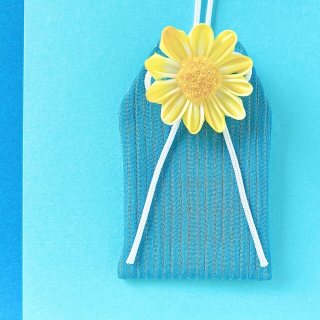 ひまわりと青空）元巫女が作る花のお守り袋 | iichi 日々の暮らしを