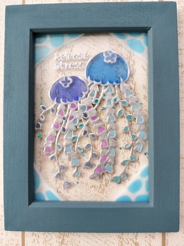 送料無料！ステンドグラス風 きらきらくらげ グラスアート イラスト プレゼントにも インテリア雑貨 ハンドメイド