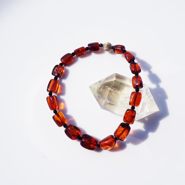 バルト海天然琥珀の一連ブレスレット ～火輪（かりん） | iichi
