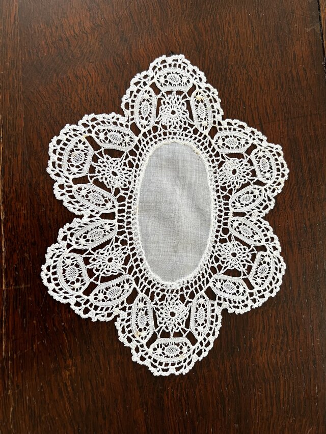 アンティーク綿ローン楕円ドイリー