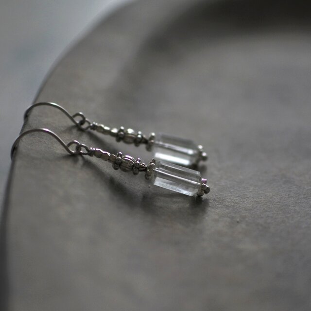 ホワイトトパーズのシルバーピアス（silver925）orイヤリング