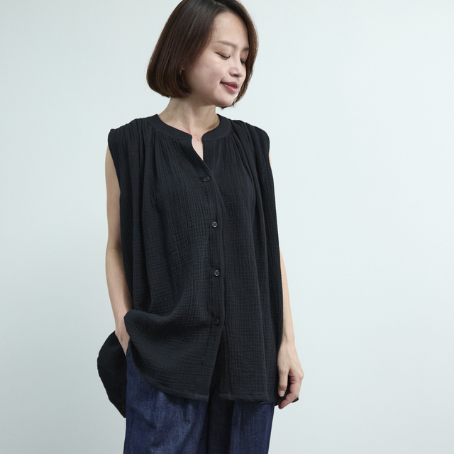 通気性良く肌触りが優しい 楊柳ダブルガーゼ ノースリブ シャツ　ブラック　0697BK