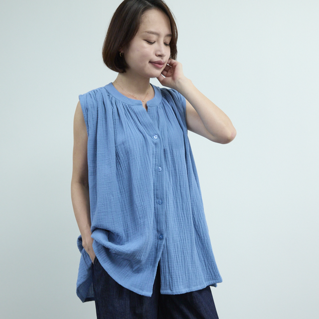 通気性良く肌触りが優しい 楊柳ダブルガーゼ ノースリブ シャツ　スカイブルー　0697BL