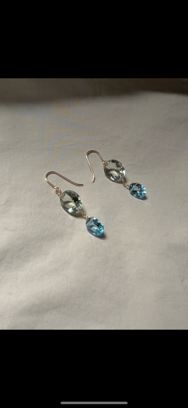 スカイブルートパーズのピアス　14Kgf