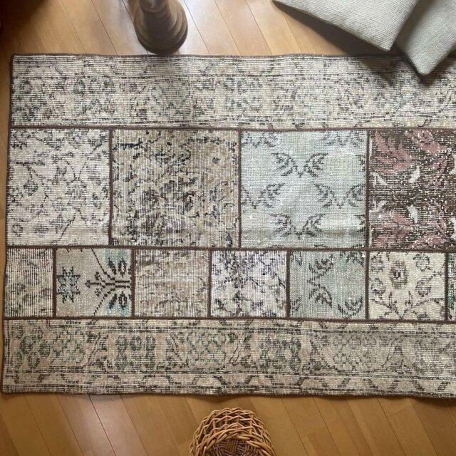 72×130 ベージュナチュラルカラー　パッチワーク　トルコヴィンテージラグ 楽天市場】アンティーク 風 ラグ トルコ絨毯 おしゃれ 133×195