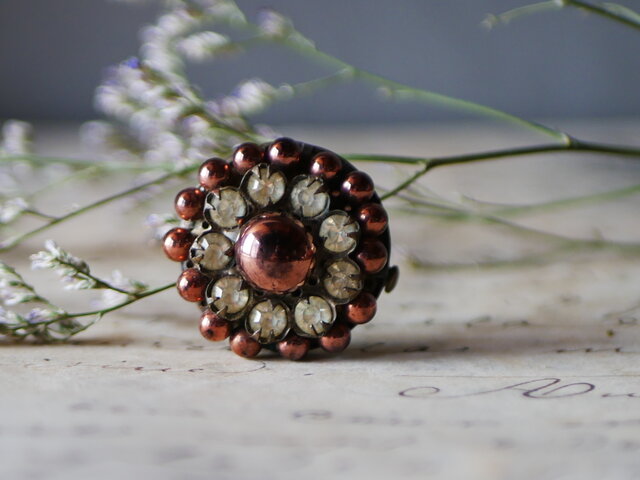 ヴィンテージブローチ ペーストガラス×ビーズ フランスブロカント