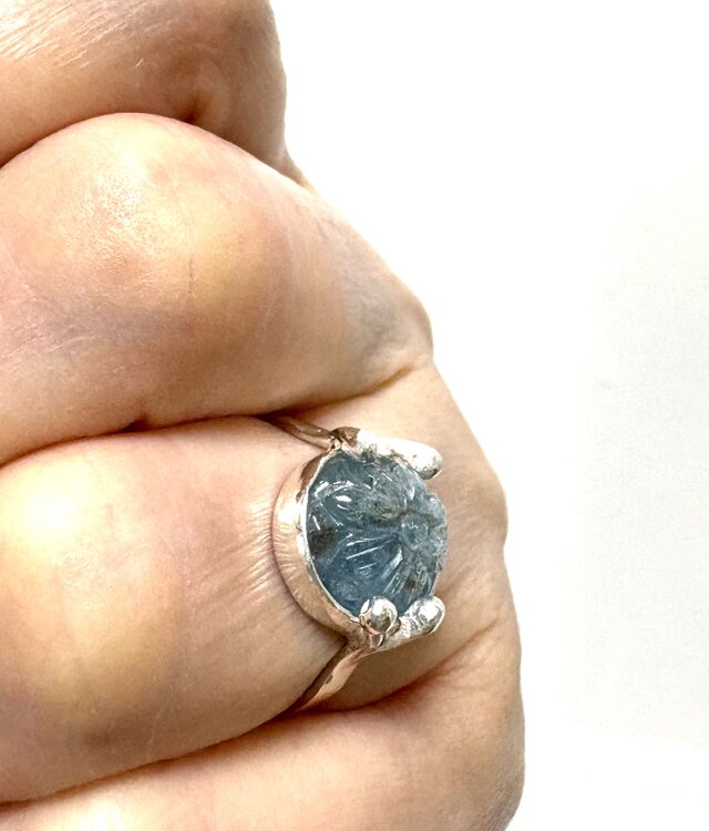 カービング アクアマリン　シルバーリング カービングアクアマリン シルバーリング | iichi 日々の暮らしを