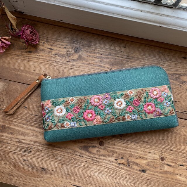 L字ファスナー長財布・インド刺繍リボン(グリーンリネン)