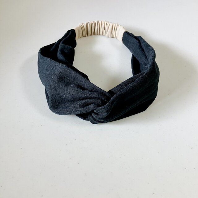ふわふわスラブダブルガーゼのツイストヘアバンド　ブラック×サンドベージュ