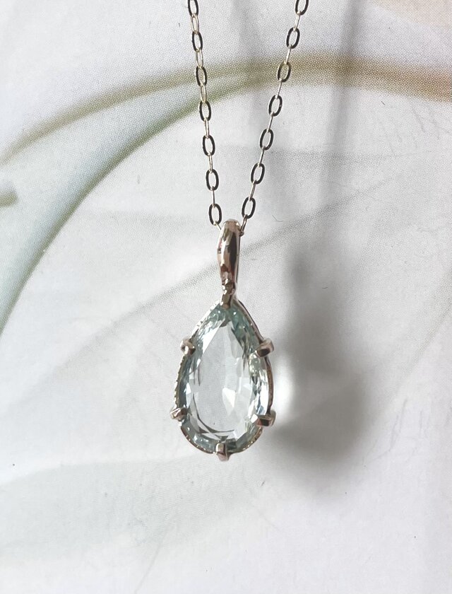 ブルーグリーンアクアマリンのペンダント(K10)