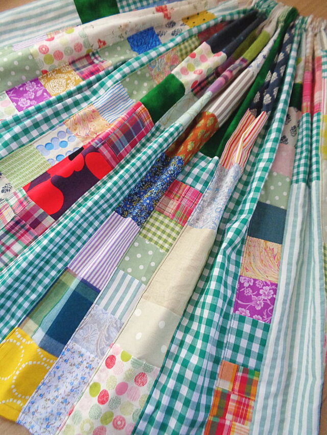 sold クリームソーダ♥絵画なパッチワークスカート♥ボリューム