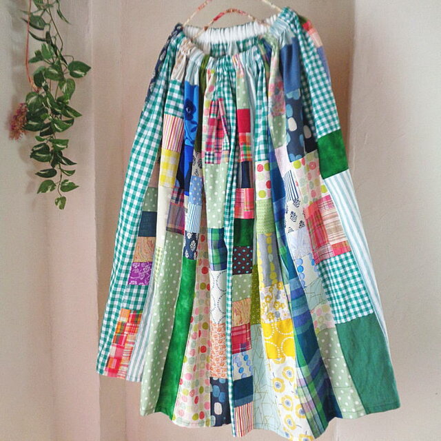 sold クリームソーダ♥絵画なパッチワークスカート♥ボリューム