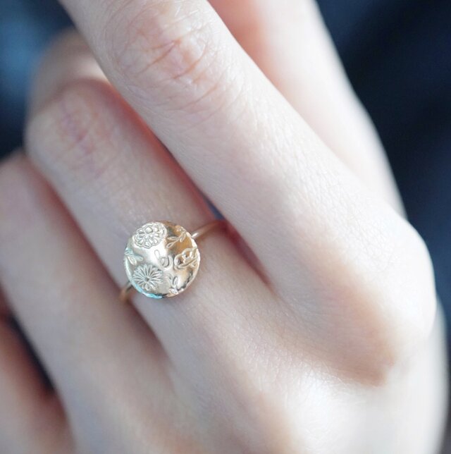 誕生花 (選べる3種)／イニシャル》シグネットリング コイン