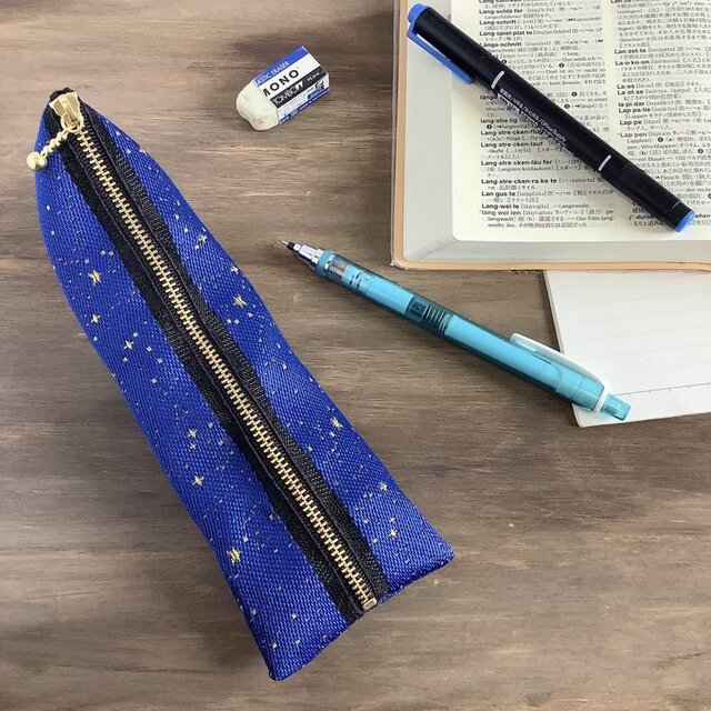 【星降る夜　金星】畳縁　テトラ型　ペンケース　星　スター　宇宙　空　紺　金