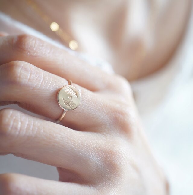 選べるイニシャル》ミモザ シグネットリング コイン プレート 14kgf