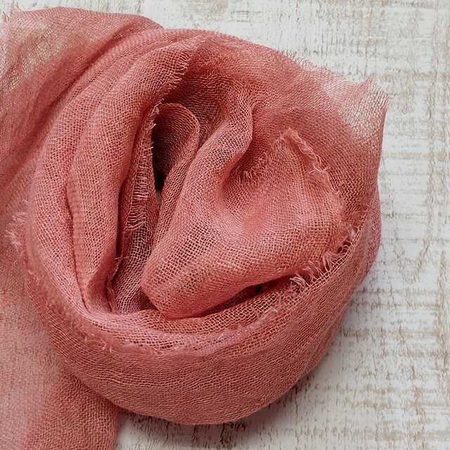 再販　ふんわり柔らか♪リネンガーゼミニストール　草木染め　西洋茜染＊リネン100％