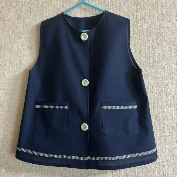 【80～160】ギンガムチェック リボンライン ネイビー 前ボタン 袖なしスモック 着丈延長可 スモッグ