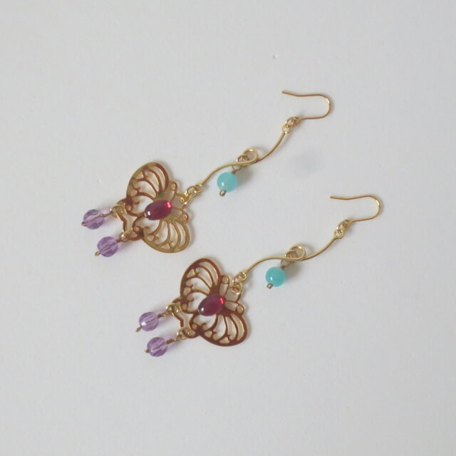 バタフライ　ピアス