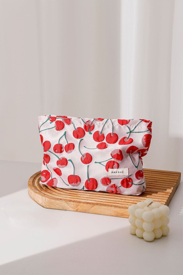 【新作】 ジャガード織り　夏 さくらんぼ　チェリー　ピンク　大きめ　コスメポーチ　化粧ポーチ　おむつポーチ