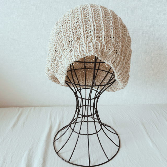 【春夏にぴったり やさしいかぶり心地の手編みニット帽】