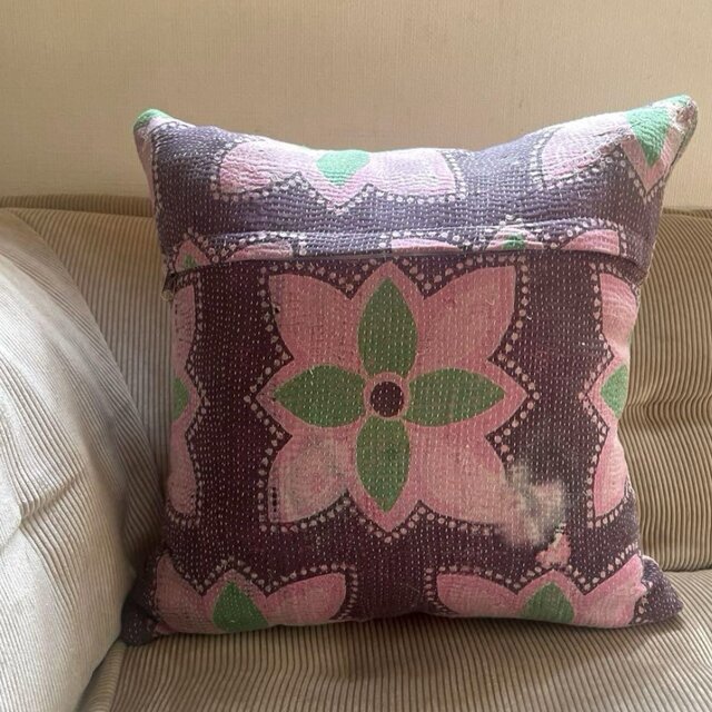 40×40 インド　ヴィンテージ　カンタキルト　クッションカバー　紫植物