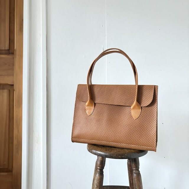 本革 フラップバッグ／ブラウン｜A4対応・静かなヴィンテージをまとう大人トート