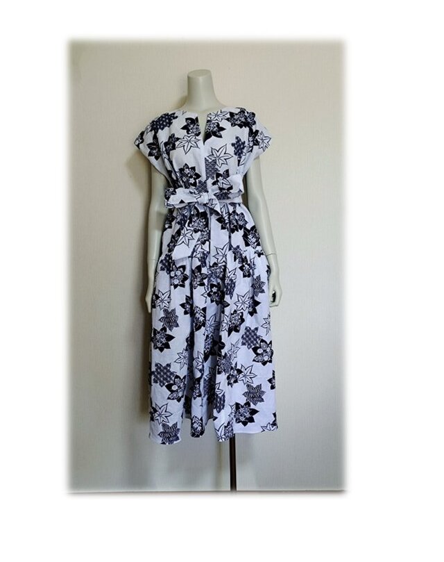 425　１点物　ワンピース　ジャンパースカート　キーネック　ローウェスト　デッドストック浴衣地　もみじ　夏のお出かけ