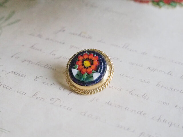 小さなお花のマイクロモザイクブローチ | iichi 日々の暮らしを