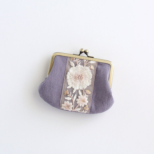 インド刺繍リボンのシンプルながま口　くすみ紫