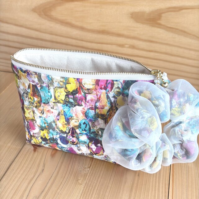 リバティ　シュシュチャーム付き　コスメポーチ　＜Alexandra＞(アレクサンドラ)イエロー