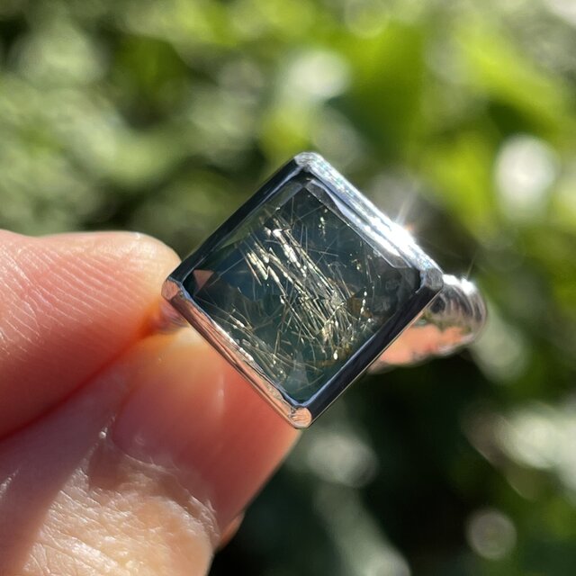 アパタイト × ルチルクォーツ ダブレット石 SQ立体カット シルバー