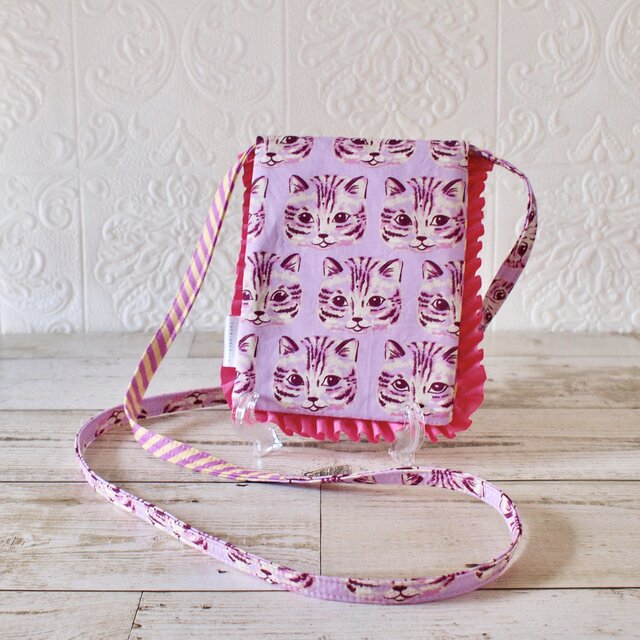 スマホケース　ショルダーポーチ　サコッシュ