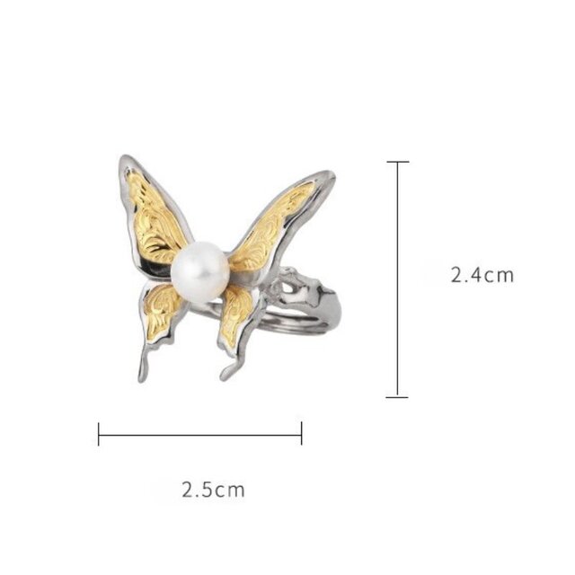 蝶々のリング - パールの柔らかな輝きが優雅さを加え　R366 蝶々のリング - パールの柔らかな輝きが優雅さを加え R366